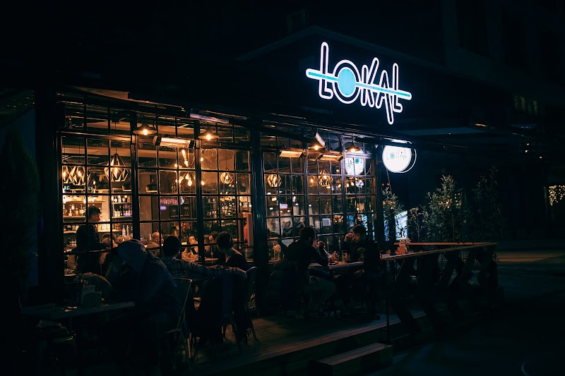 Lokal Cafe & Bistro Logo