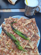 Kafkas Etli Ekmek