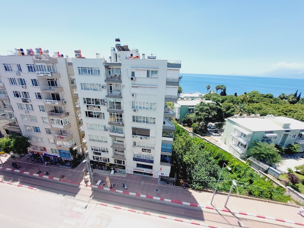 ADEL GAYRİMENKUL & APARTMAN VE SİTE YÖNETİMİ Logo