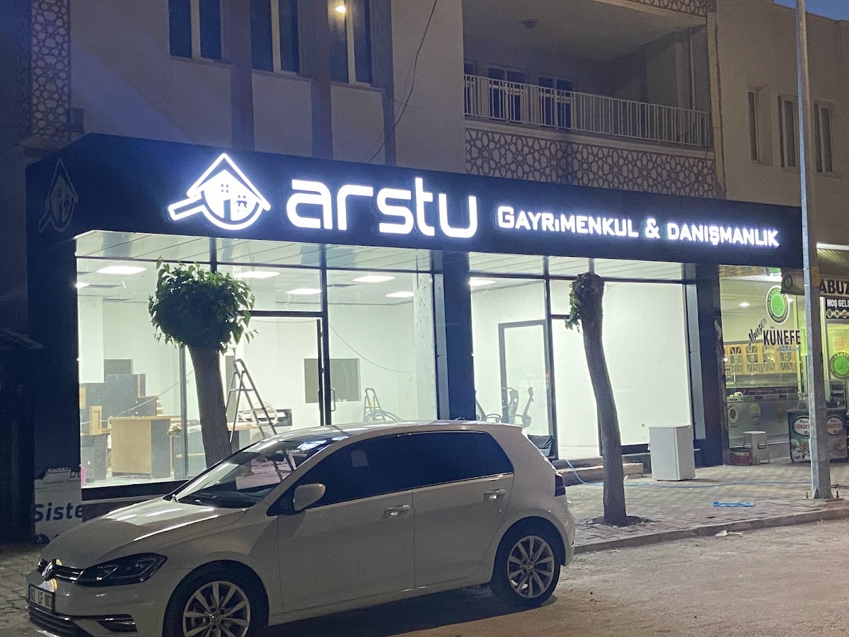 ARSTU GAYRİMENKUL VE DANIŞMANLIK Logo
