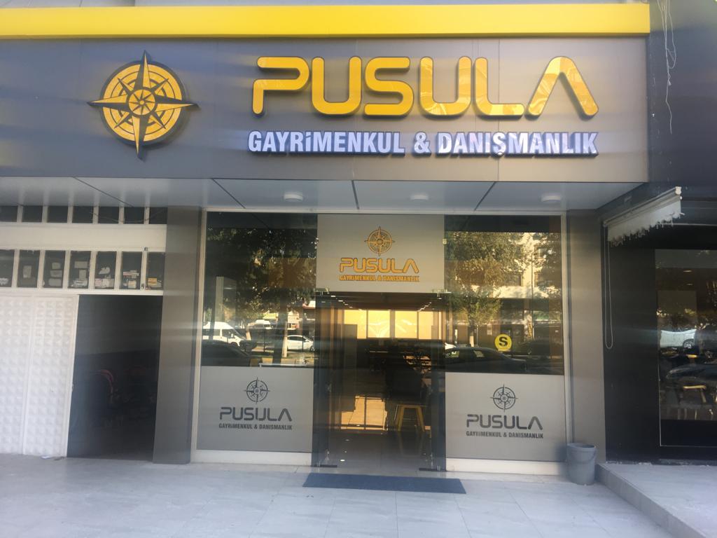 Pusula Gayrimenkul Logo