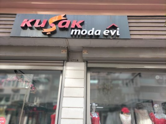 Kușak Moda Evi