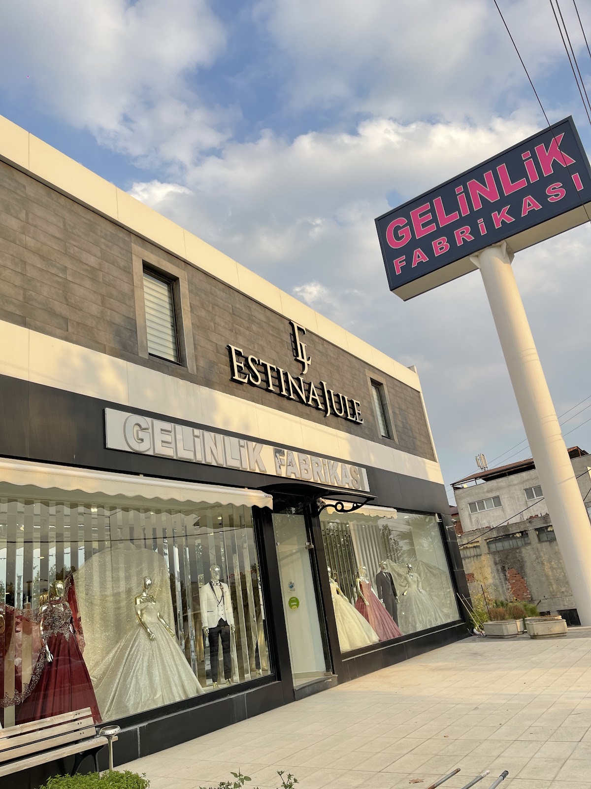 ESTİNA JULE DENİZLİ GELİNLİK FABRİKASI Logo