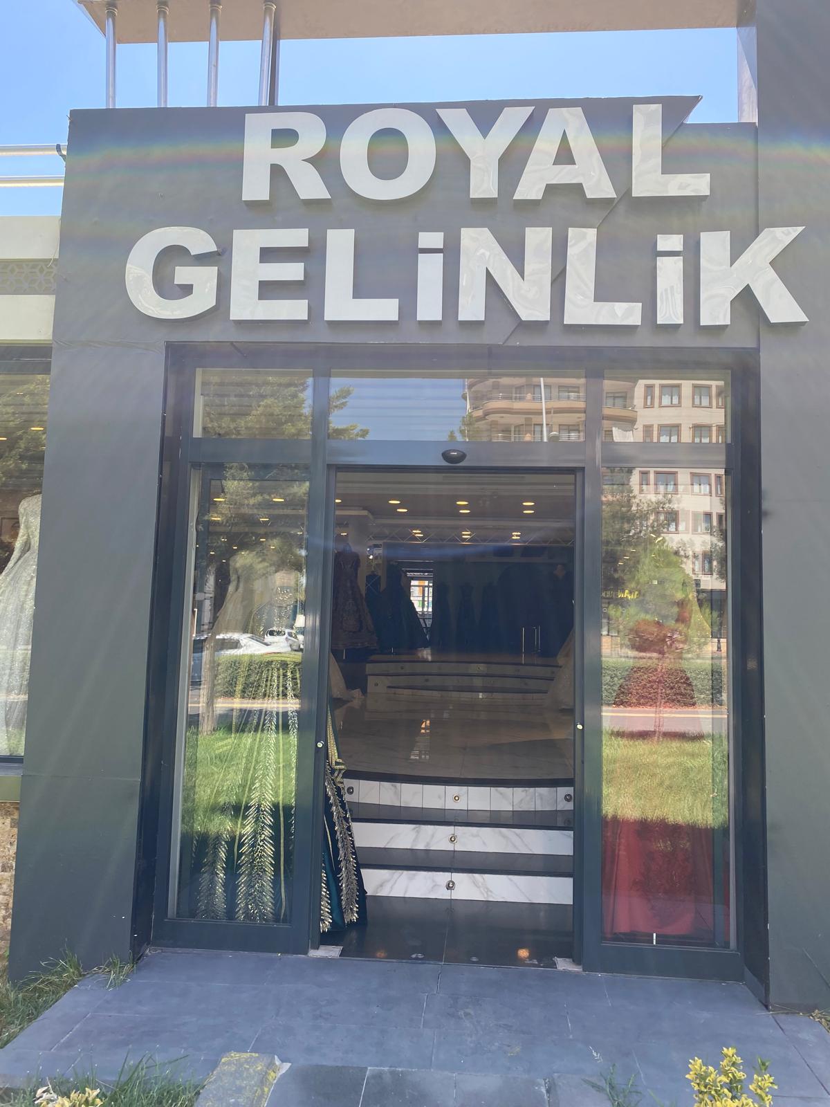 ROYAL GELİNLİK Logo