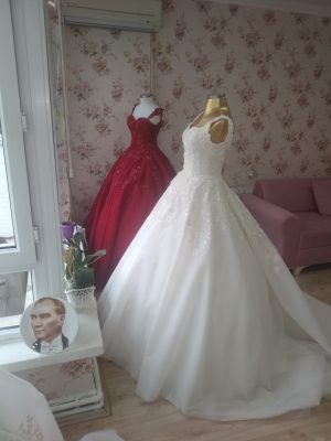 Ela Bridal Özel Tasarım Gelinlik Modelleri