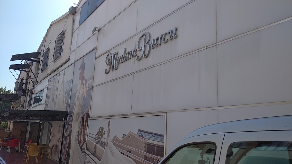 Madam Burcu Logo
