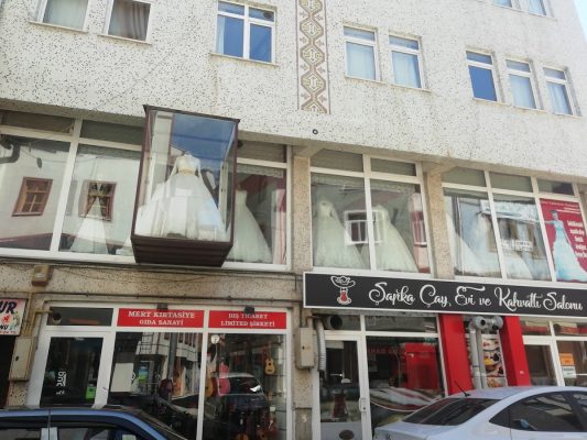 Birnur Gelinlik Ve Güzellik Salonu