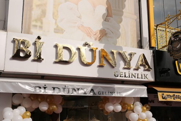 Bi Dünya Gelinlik Yenice Şubesi Kırşehir