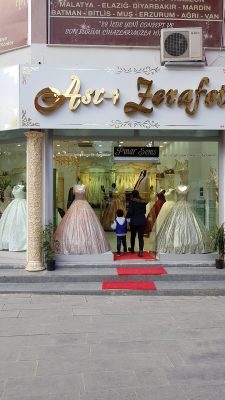 ASRI ZERAFET GELINLIK VE ABIYE DUNYASI