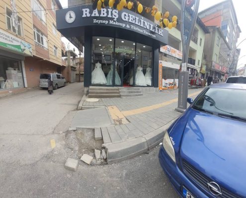 RABİŞ GELİNLİK