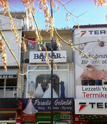 Paradise Gelinlik Moda Evi