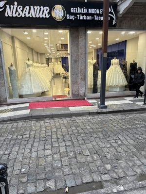 Nisanur Gelinlik Modaevi