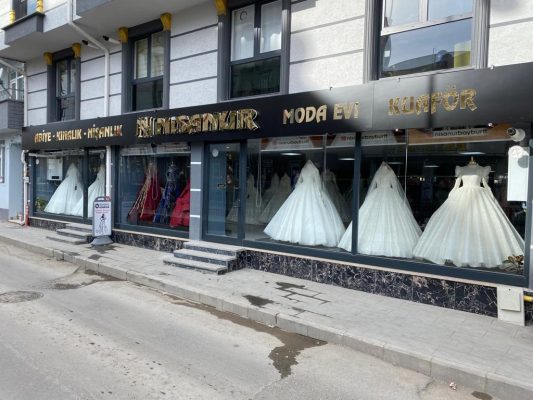 Nisanur BAYBURT Moda evi & Kuaför