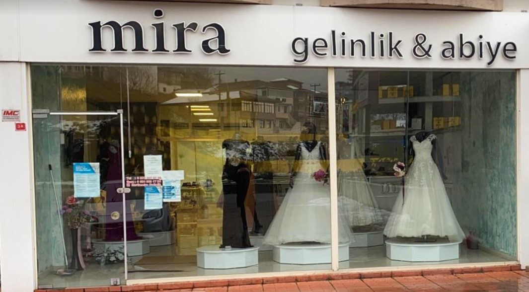 Mira Gelinlik ve Abiye Logo