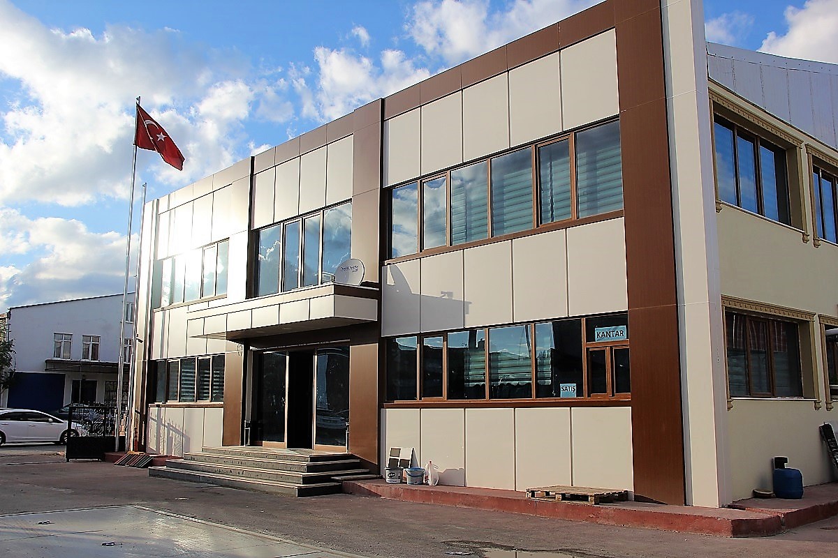 Beşiktaşlar İnşaat Logo