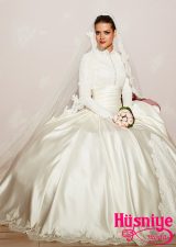 Hüsniye Moda Gelinlik
