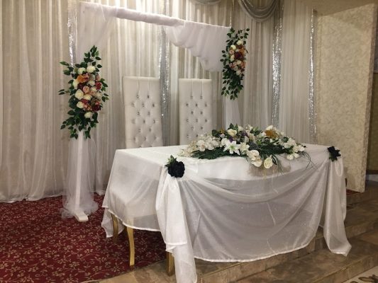 Altın Gece Balo Salonu