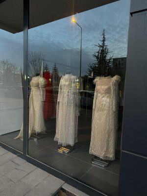 Dress house