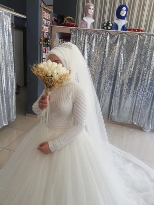 MERVE YİGİT Türban Tasarım &Hazır Duvak & Make up Studio