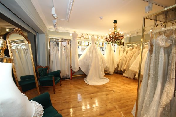 Ladychic Bridal