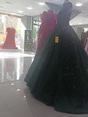 SARI GELİN MODA EVİ