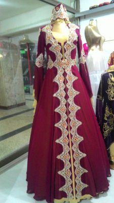 ESRA UYSAL GELİNLİK KINALIK BİNDALLI TUVALET SALONU