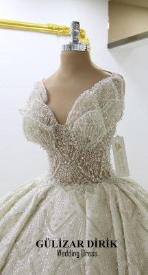 Gülizar Dirik Wedding Dress