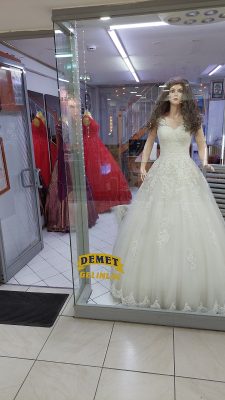 Demet Gelinlik