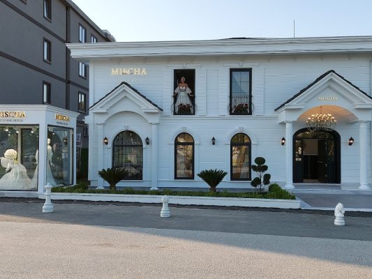 Mischa Wedding House