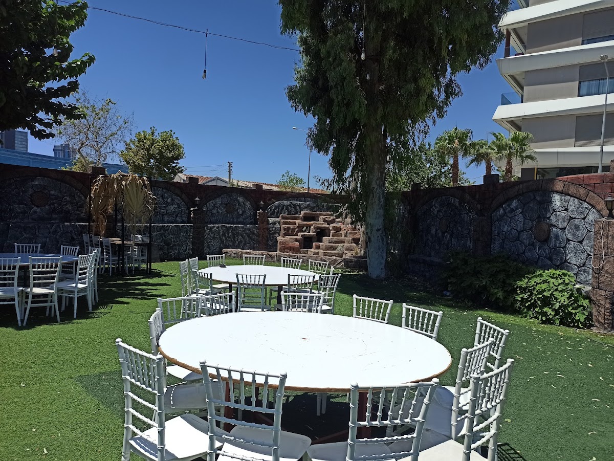 Asil Öztürk İnşaat Logo