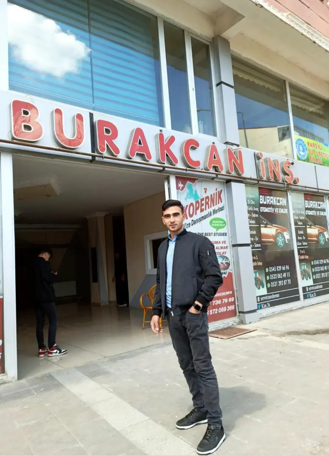 Burakcan İnşaat Logo