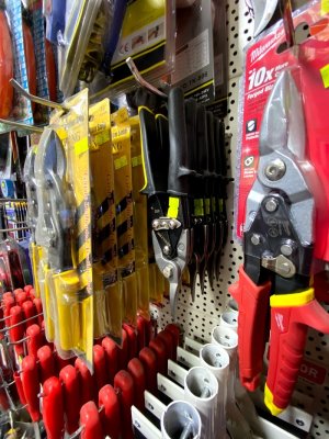 Özsalih Yapi Malzemeleri- Filli Boya